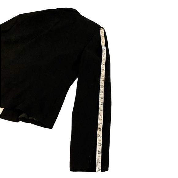 Gianni petite blazer button down black womans size 8 excellent condition - Picture 7 of 10